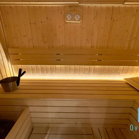 Apartmán Laura With Sauna & Gym, 5 Min To Baltic Sea & Polsat Arena
