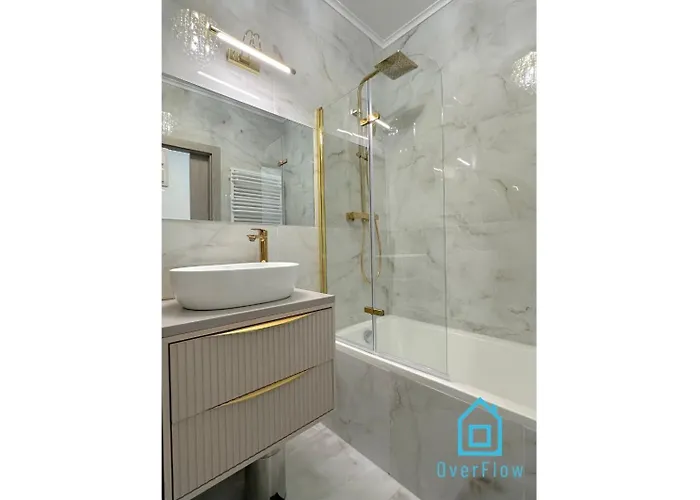 Laura With Sauna & Gym, 5 Min To Baltic Sea & Polsat Arena Apartament