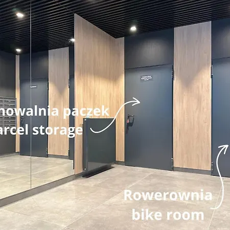 Laura With Sauna & Gym, 5 Min To Baltic Sea & Polsat Arena *