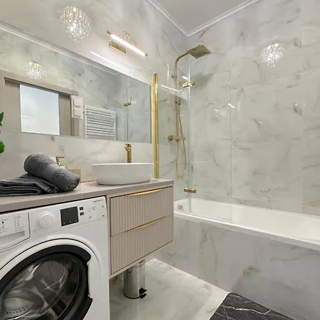 Lejlighed Laura With Sauna & Gym, 5 Min To Baltic Sea & Polsat Arena