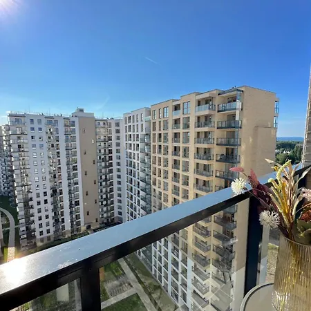 Laura With Sauna & Gym, 5 Min To Baltic Sea & Polsat Arena *