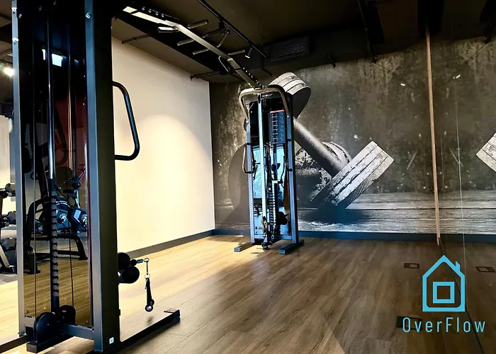 Laura With Sauna & Gym, 5 Min To Baltic Sea & Polsat Arena アパート