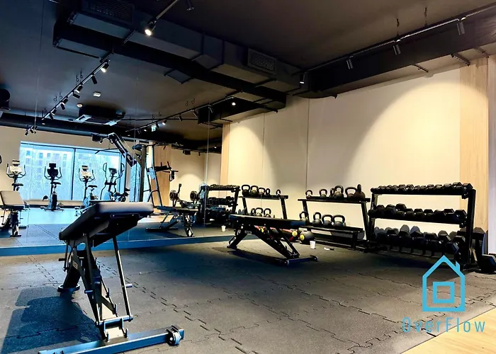 アパート Laura With Sauna & Gym, 5 Min To Baltic Sea & Polsat Arena *