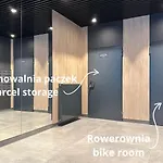 Laura With Sauna & Gym, 5 Min To Baltic Sea & Polsat Arena *